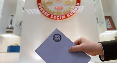 İzmir'de Soyer, Antalya'da Uysal önde