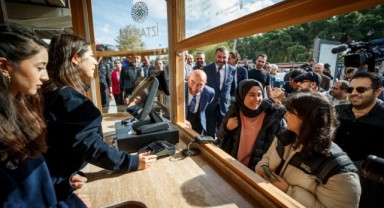İzmirli Kahve’nin ikinci şubesi Bornova’da açıldı