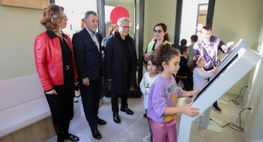 Livaneli'den Başkan Sandal'a övgü: