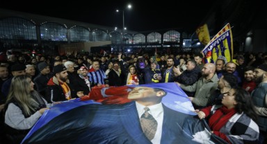 Taraftardan coşkulu karşılama: Döndüler!