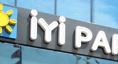 Yüksel Arslan, zehir zemberek sözlerle partisinden istifa etti!