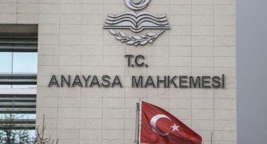 AYM, üç siyasi partinin hukuki varlığını sona erdirdi