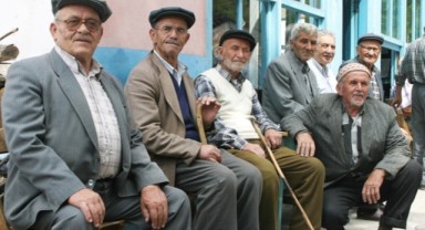 Emeklilerin gündeme gelmesini engellediler