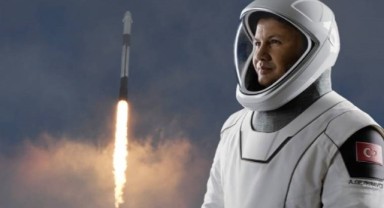 İlk Türk astronot Alper Gezeravcı'nın uzaydaki ilk sözü: İstikbal göklerdedir