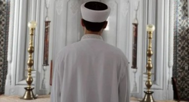 Tartıştığı arkadaşını bıçaklayarak öldüren imam alkollü çıktı: Gözaltına alındı savcıya 'Pişman değilim' diye ifade verdi