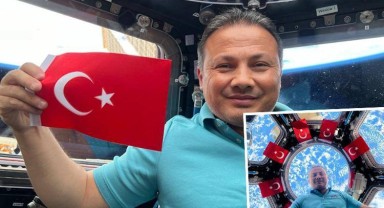 Alper Gezeravcı'dan yeni paylaşım: Yolculukta edindiğim deneyimlerle ülkeme dönmeyi sabırsızlıkla bekliyorum
