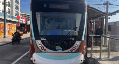 Çiğli Tramvayı “Kırmızı” ve “Mavi” hatla İzmirlilerin hizmetinde