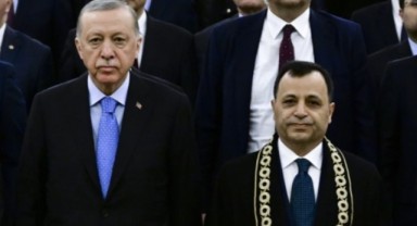 Cumhurbaşkanlığı'ndan AYM Başkanı Zühtü Arslan'a jet yanıt