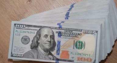 Dolar zirvede, rezerv düşüşte