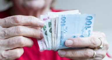 Ev hanımları emeklilik şartı neler, nasıl olacak?