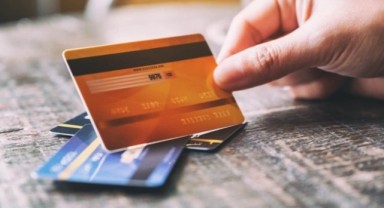 Kredi kartına taksit kaldırıldı mı? Resmi açıklama geldi
