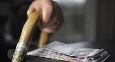 Maaş zamları bir ayda buhar oldu