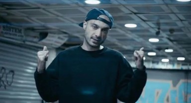 Ünlü rapçi Sansar Salvo takma adlı Ekincan Arslan'dan ailesine şok suçlamalar. 'Banka hesaplarımı ele geçirdiler' iddiası