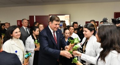 Başkan Cemil Tugay, meslektaşlarıyla buluştu