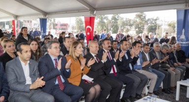 Başkan Soyer: “Ya bir yol bulduk ya da bir yol açtık”