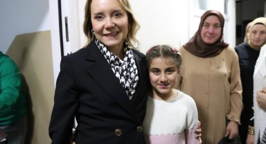 CHP’li Mutlu’ya Basmane’de coşkulu karşılama: Eski değerine kavuşturacağız