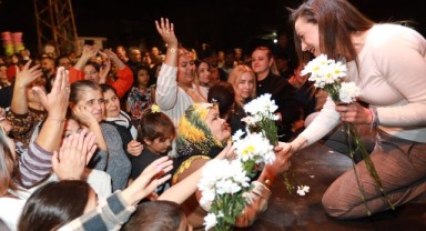 Filiz Başkan: Mart'ın Sonunda Bahar Var...