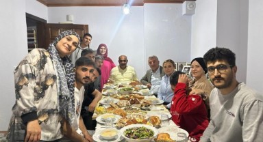Günay Başkan Evde İftar Açtı