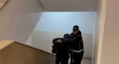 Interpol kırmızı bültenle arıyordu... İstanbul'da yakalandılar!