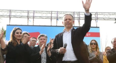 İYİ Parti’den istifa eden 317 kişi CHP’ye katıldı