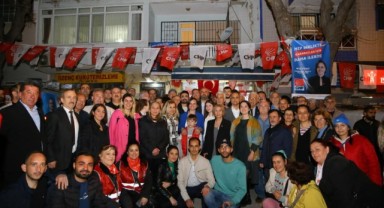 Karabağlar Belediye Başkan Adayı Helil Kınay gün gün, mahalle mahalle dolaşmaya devam ediyor