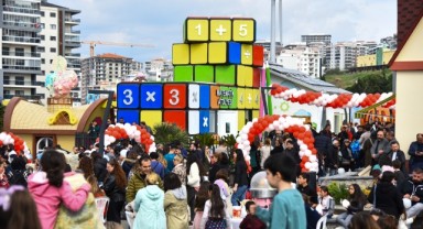 Menemen çocuk köyüne binler akın etti