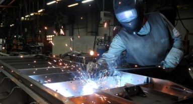 Sanayide çalışan kişi başına üretim 2023'ün son çeyreğinde arttı