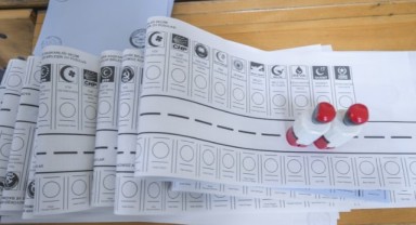 AKP'ye ilçelerde soğuk duş: Haritada çarpıcı değişim