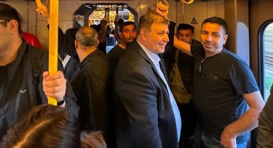 Başkan Tugay İZBAN'a bindi