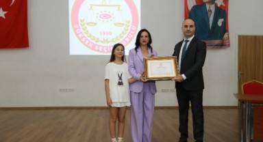 Filiz Başkan mazbatasını aldı: Seçimlerde herkes kazandı, Efes Selçuk kazandı