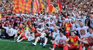 Göztepe, yeniden Süper Lig'e yükseldi! İzmir'de büyük coşku