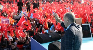 AKP anketinden dikkat çeken sonuç: İşte seçmenin verdiği iki kritik mesaj