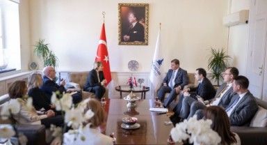 Başkan Tugay Birleşik Krallık Türkiye Büyükelçisi’ni ağırladı