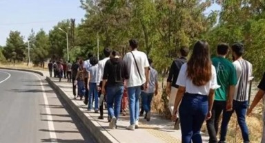 Bir öğretmen vahşeti daha! Düşük not alan kız öğrenci öğretmeni bıçakladı