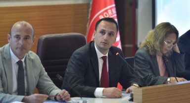 Bornova’da kesin hesaba meclis onayı