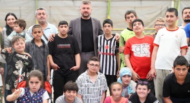 Buca’nın özel çocuklarına atlı terapi