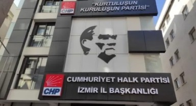 CHP İzmir'de o isim istifa etti!