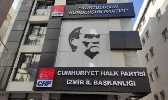 CHP İzmir'de o isim istifa etti!