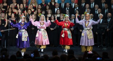 Ege’nin Türküsü Konak’ta yankılandı