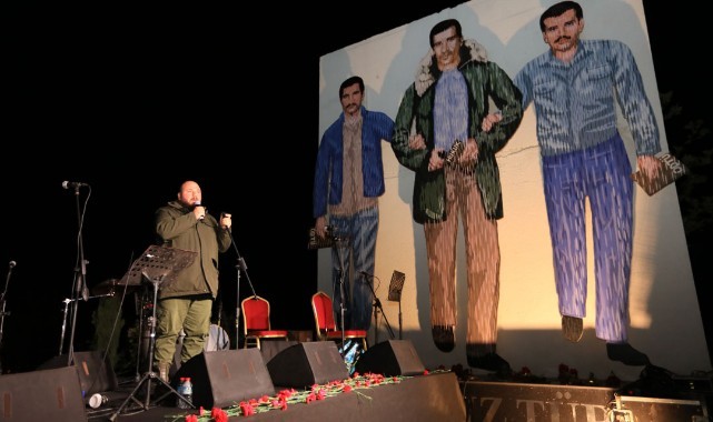 Güzelbahçe'de Denizler Türkülerle Anıldı