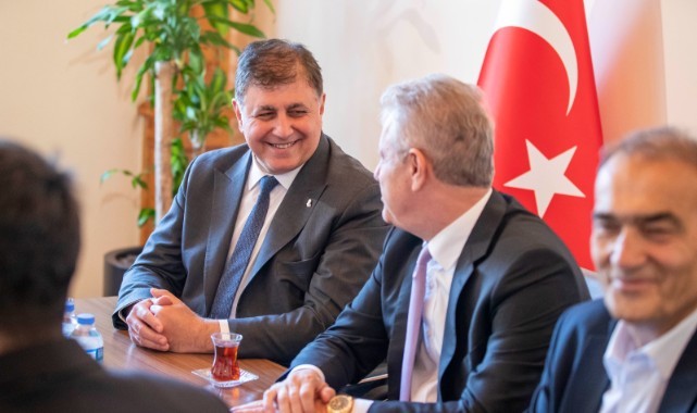 İZTO’dan Başkan Tugay’a ziyaret