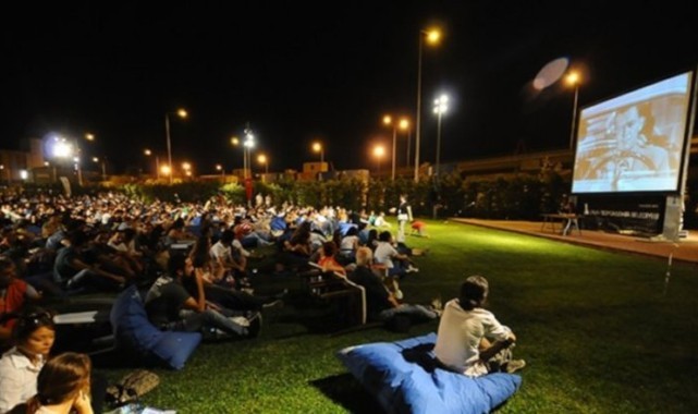 Açık havada sinema keyfi başlıyor