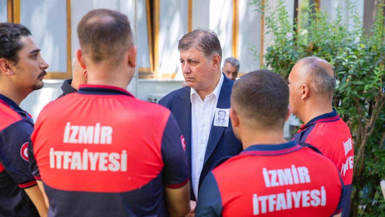 Başkan Tugay orman işçisi Serkan Topkaya'nın cenazesine katıldı