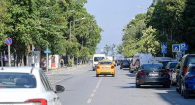 Başkan Tugay söz vermişti: O bulvar artık çift yön olacak!