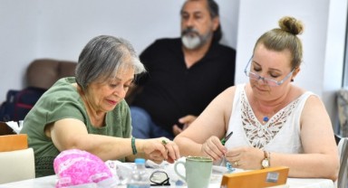 Bu merkeze gelen gençleşiyor