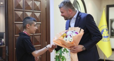 Buca'nın Özel Çocukları Başkan Duman'ı Ziyaret Etti