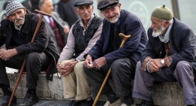 Efes Selçuk'tan Türkiye'te örnek çalışma: Emekli Efeslim Kart!