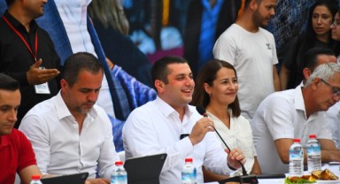 Halkçı başkandan Kuyumcular Sokağı için demokrasi şöleni