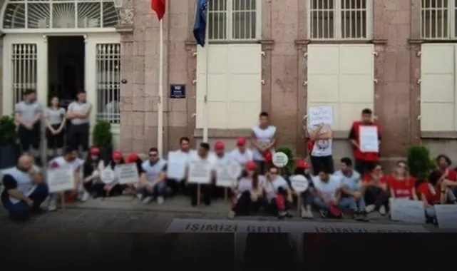 İzmir Büyükşehir şirketlerinde işten çıkarılan işçilere sendika desteği