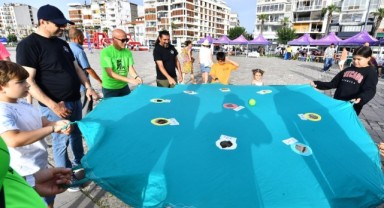 İzmir’de babalar ve çocuklar birlikte eğlendi